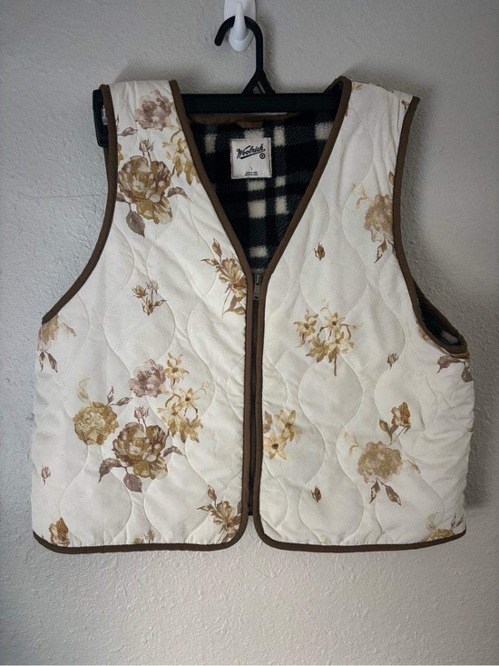 Woolrich Reversible Quilted Vest in Ivory Floral with Brown Trim